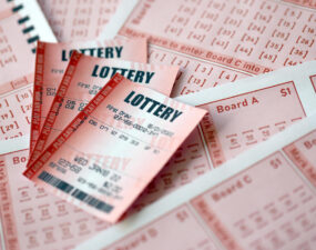 Șansele de câștig la loterie: Dezvăluirea realității probabilităților